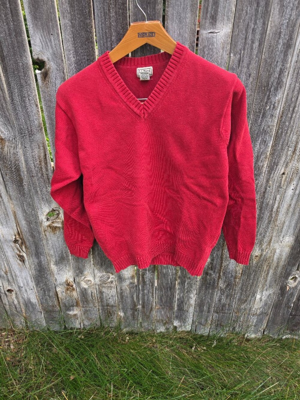 Men's LL Bean Knit V-Neck Sweater Red Med-Tall